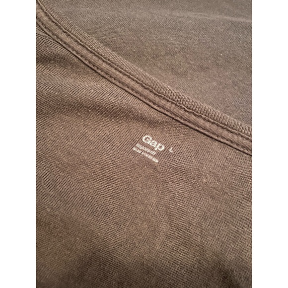 GAP dark grey vneck henley - Picture 4 of 4